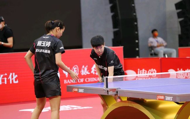 莫拉塔因伤落选名单，但他仍前往国家队训练营问候队友