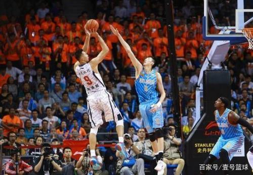 依赖的是队 依赖的是队