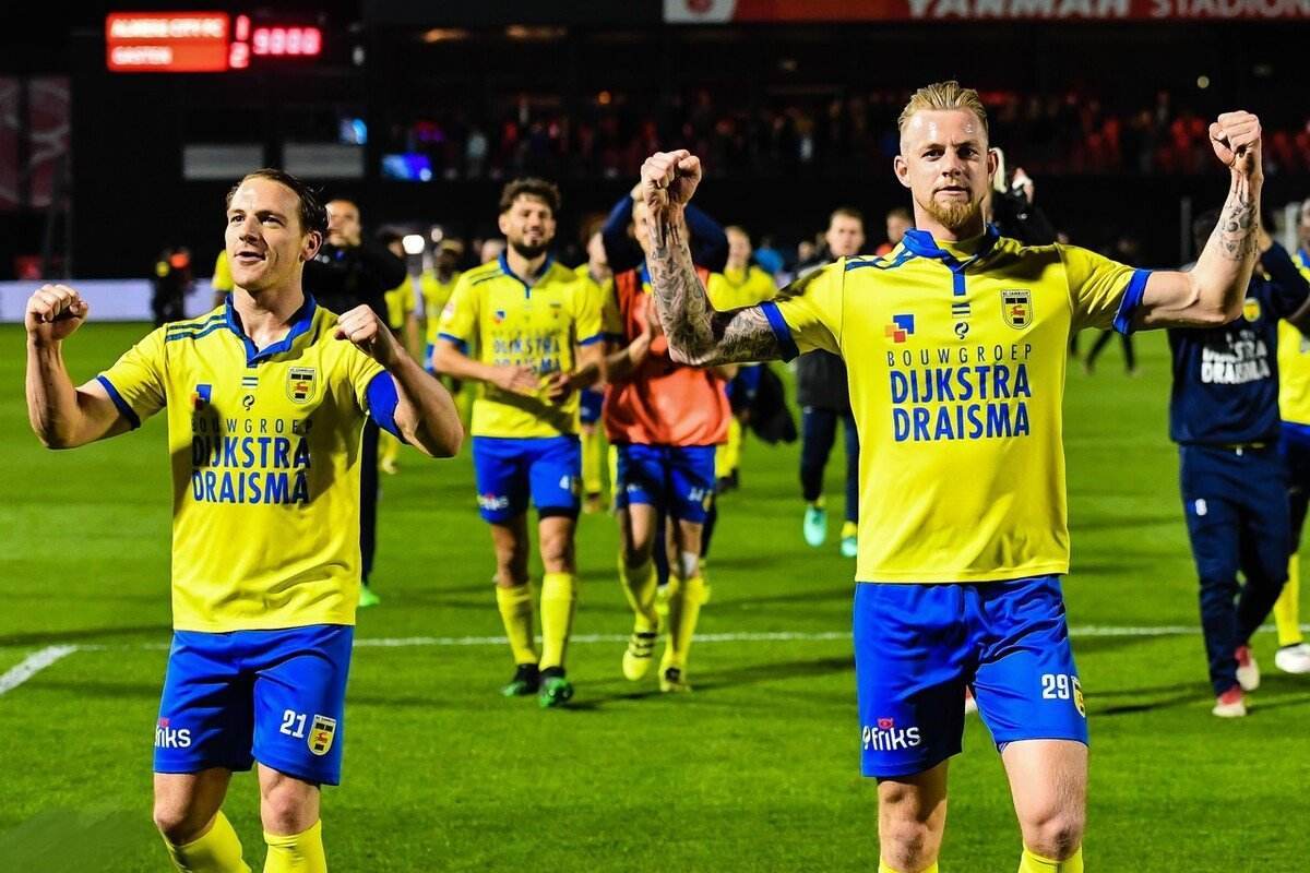 拜合拉木梅开二度 熊猫杯中国U22男足两球完胜